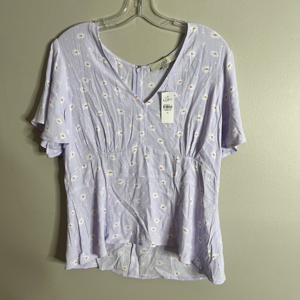 Loft NEW Size 12 V-Neck Floral Daisy Lavender Flutter Sleeve Blouse Top